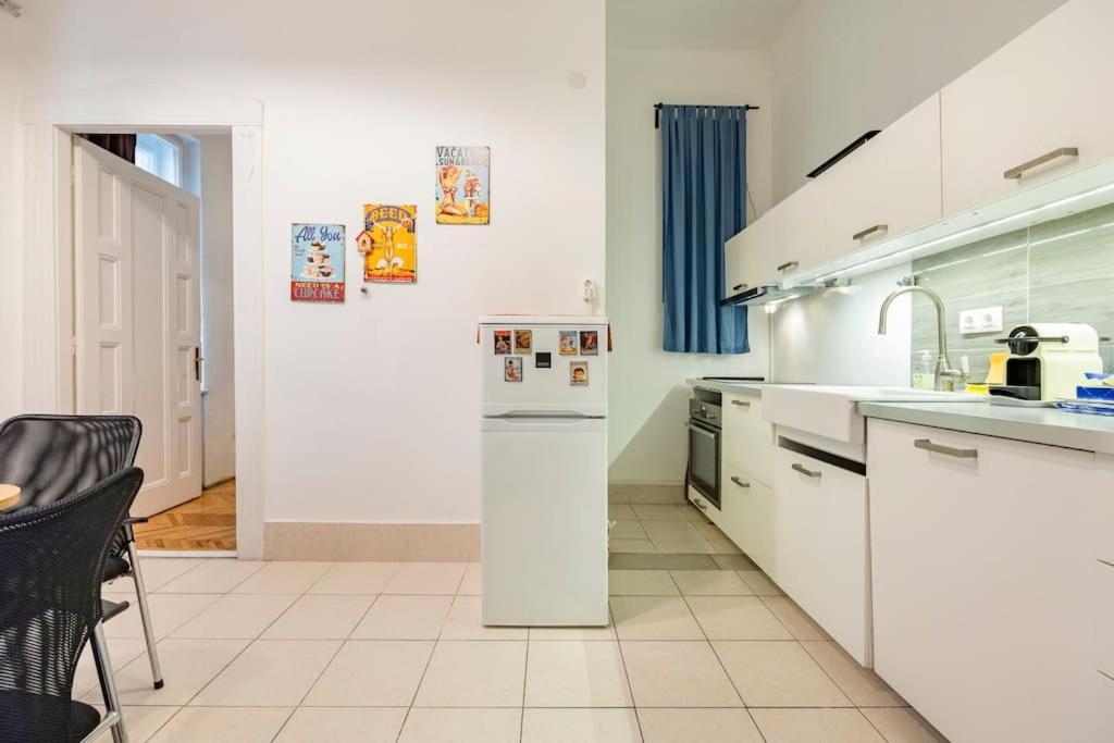 The Gem Apartment Boedapest Buitenkant foto